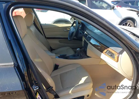 2006 BMW 325I z USA, uszkodzony, nr VIN WBAVB13596PT03563